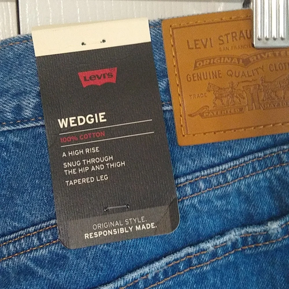 Levi's WEDGIE 100 cotton Hi rise size 31 - Picture 8 of 11